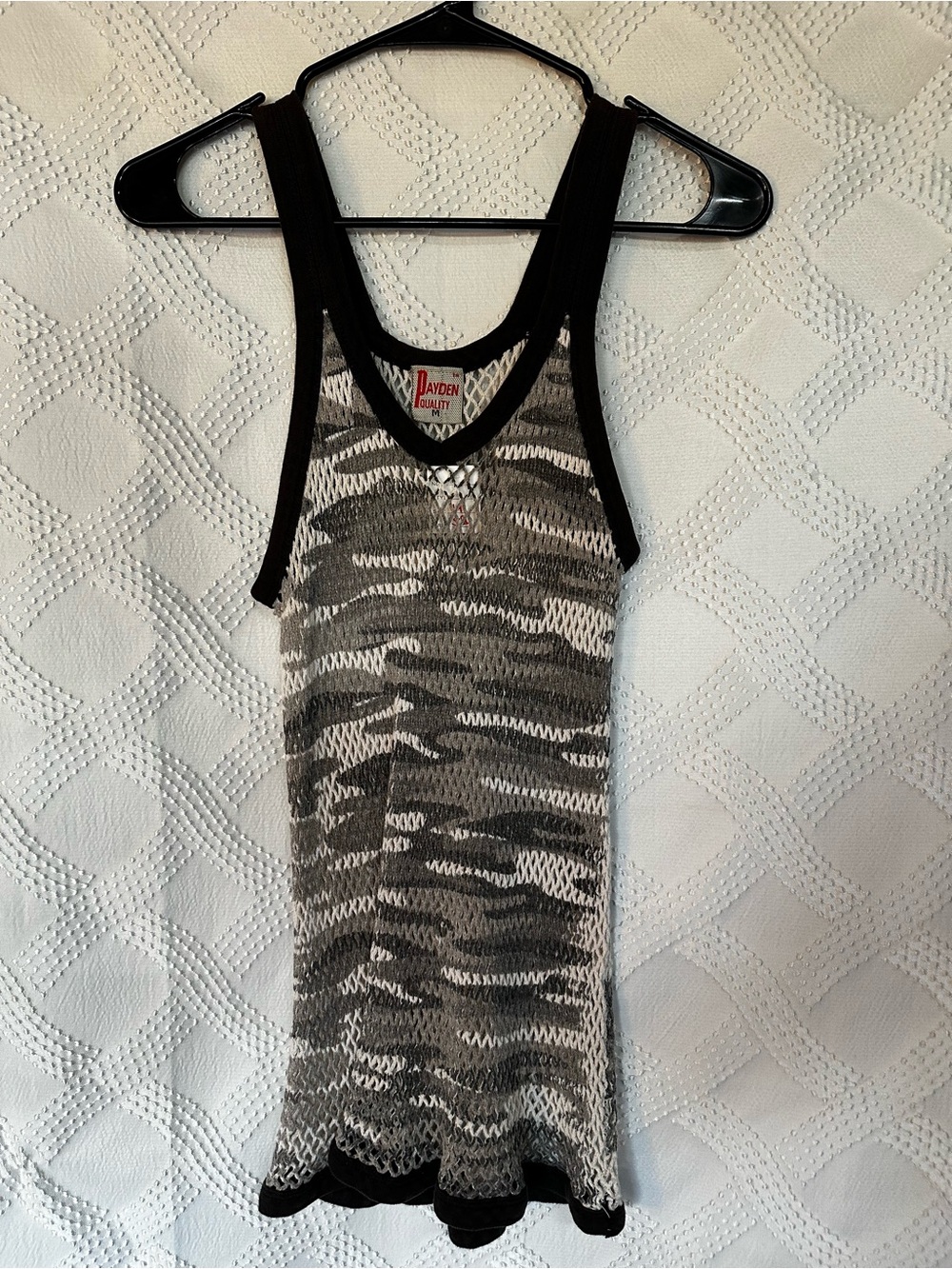 90s black + white crocheted tank